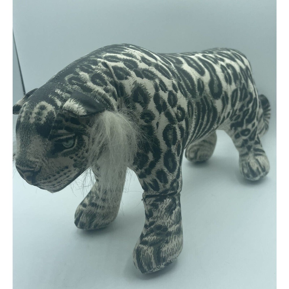 Snow Leopard 19" Plush Stuffed Animal 1990 Determined Production Applause Cat